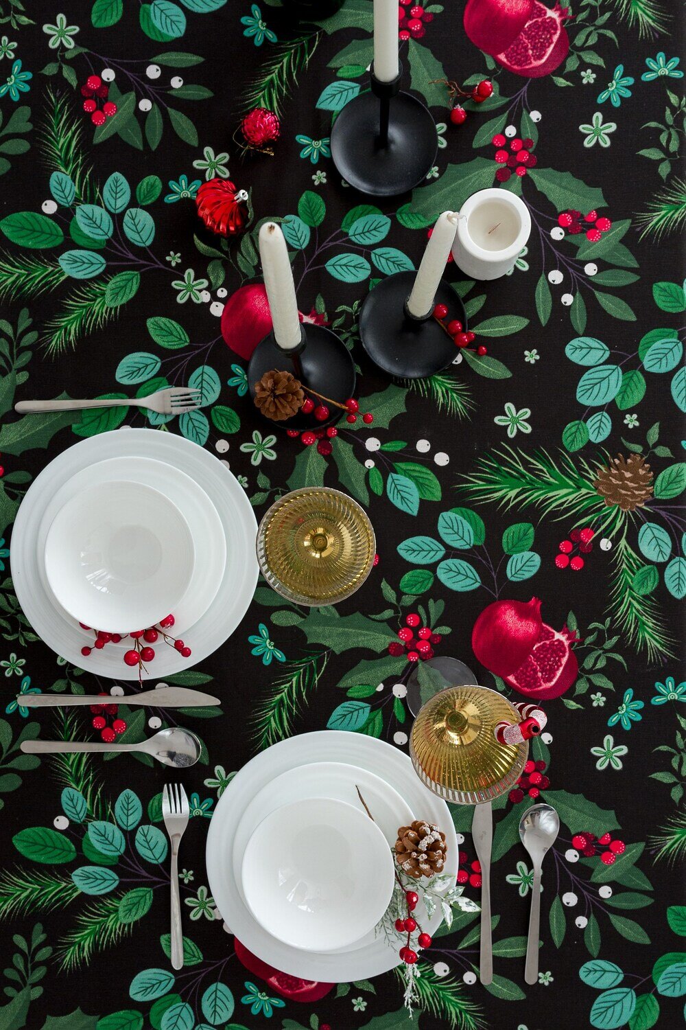 Натали Скатерть 579801 Скатерть Гранатовый сад черный