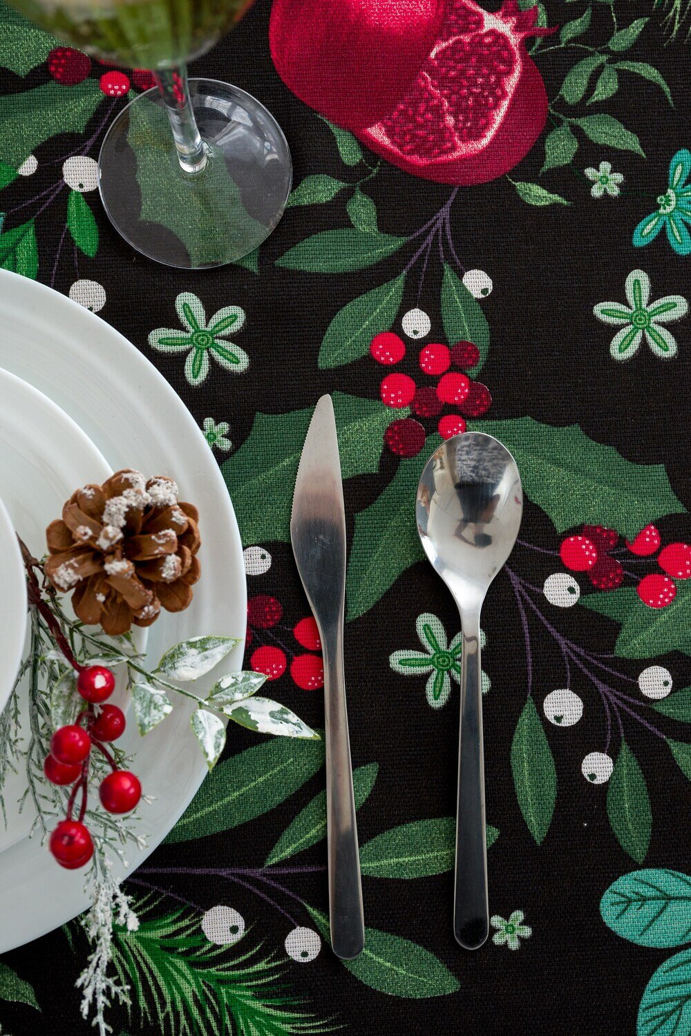 Натали Скатерть 579801 Скатерть Гранатовый сад черный