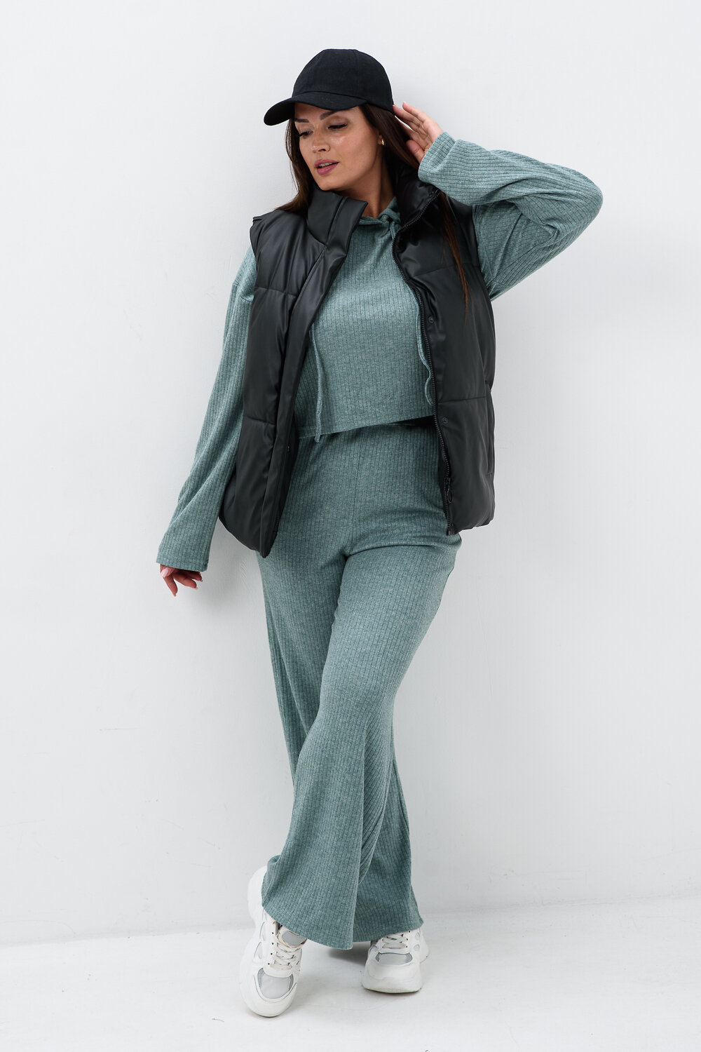 Натали Костюм 579942 52377 изумрудный