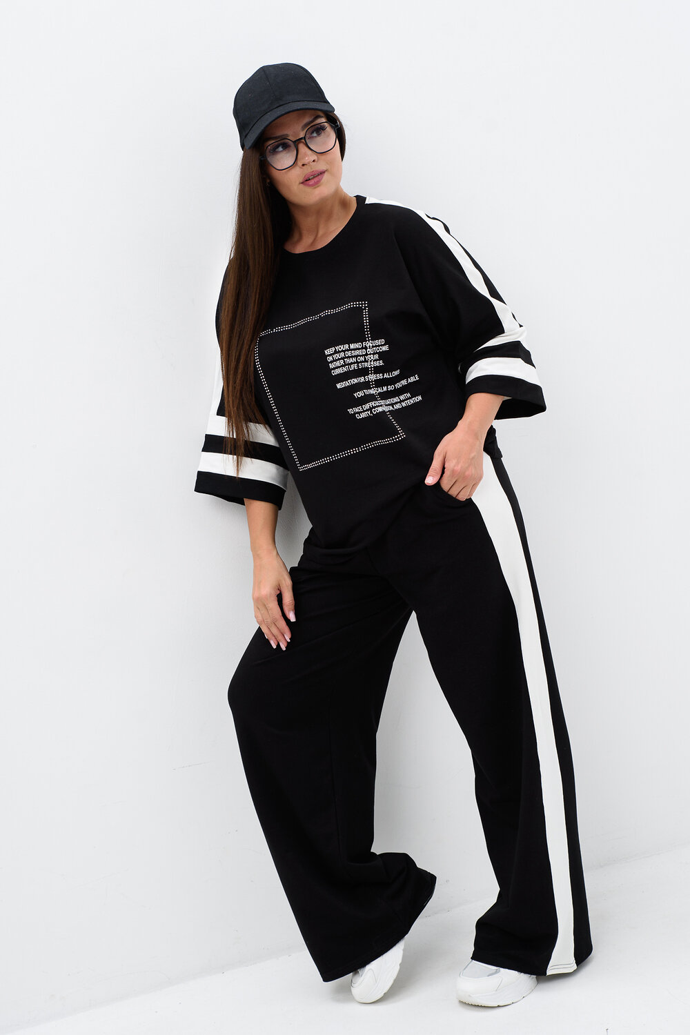 Натали Костюм 579977 52372 черно-белый