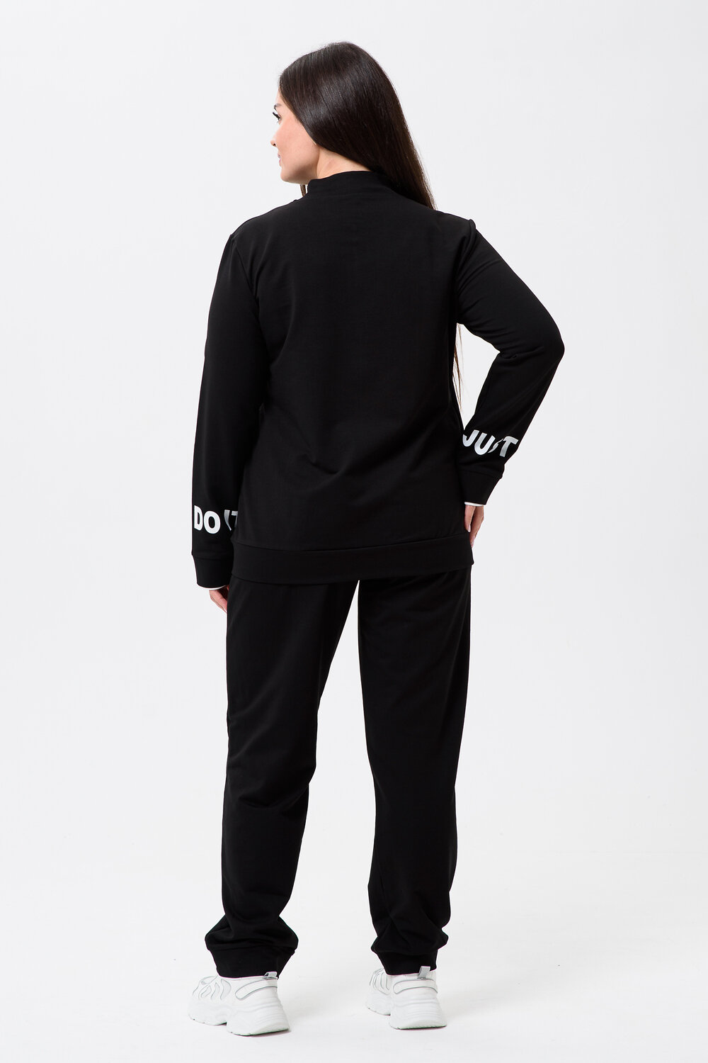 Натали Костюм 579986 52367 черный