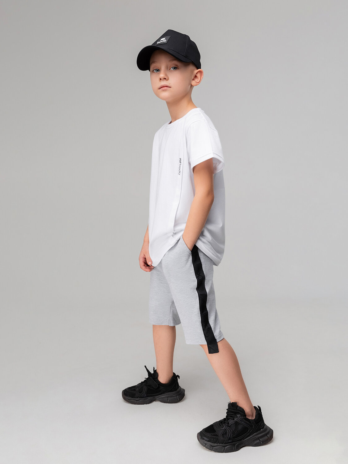 Bodo Шорты 580197 8-64МU серый (черный)