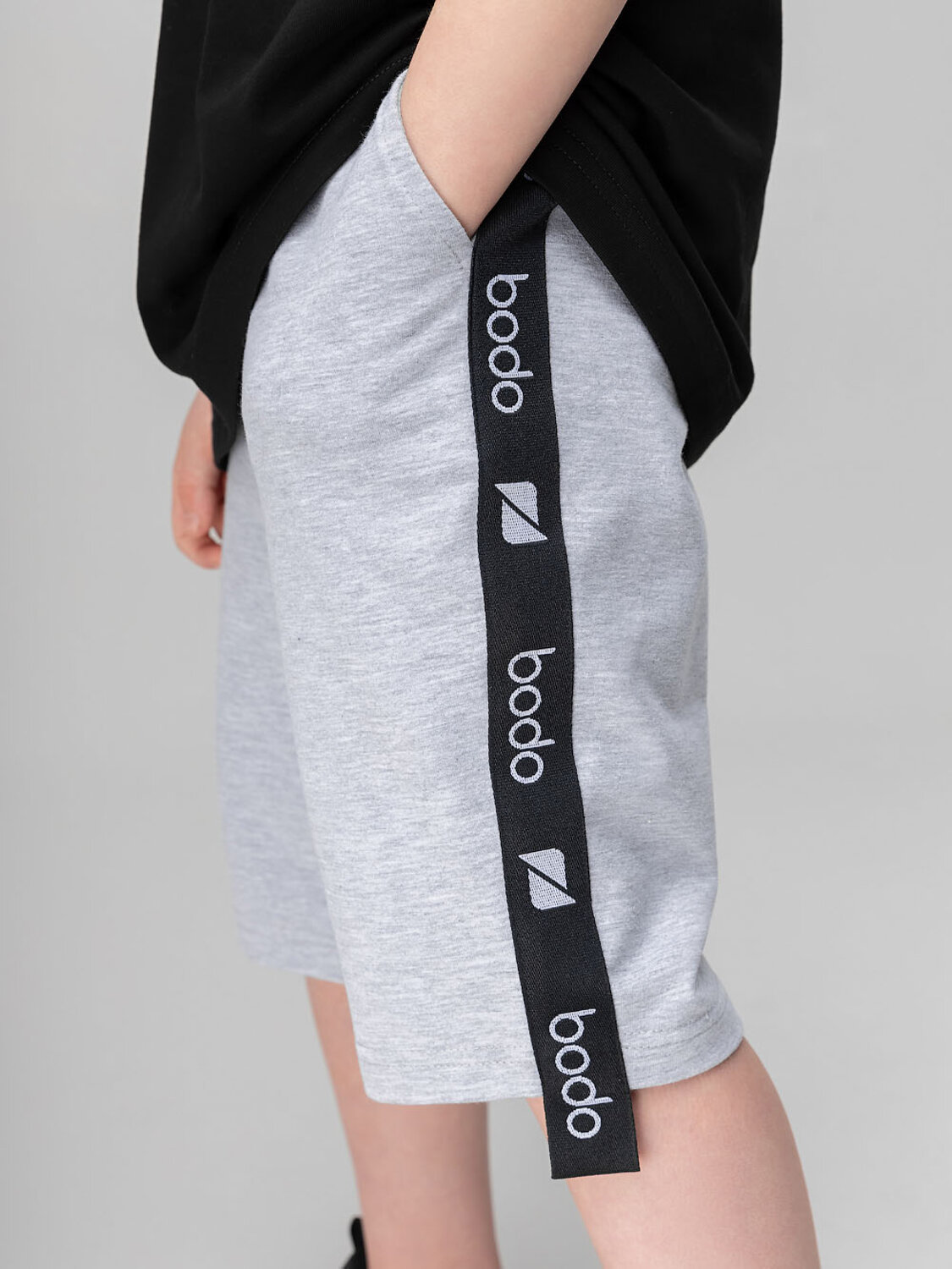 Bodo Шорты 580198 8-64МU серый (белый)