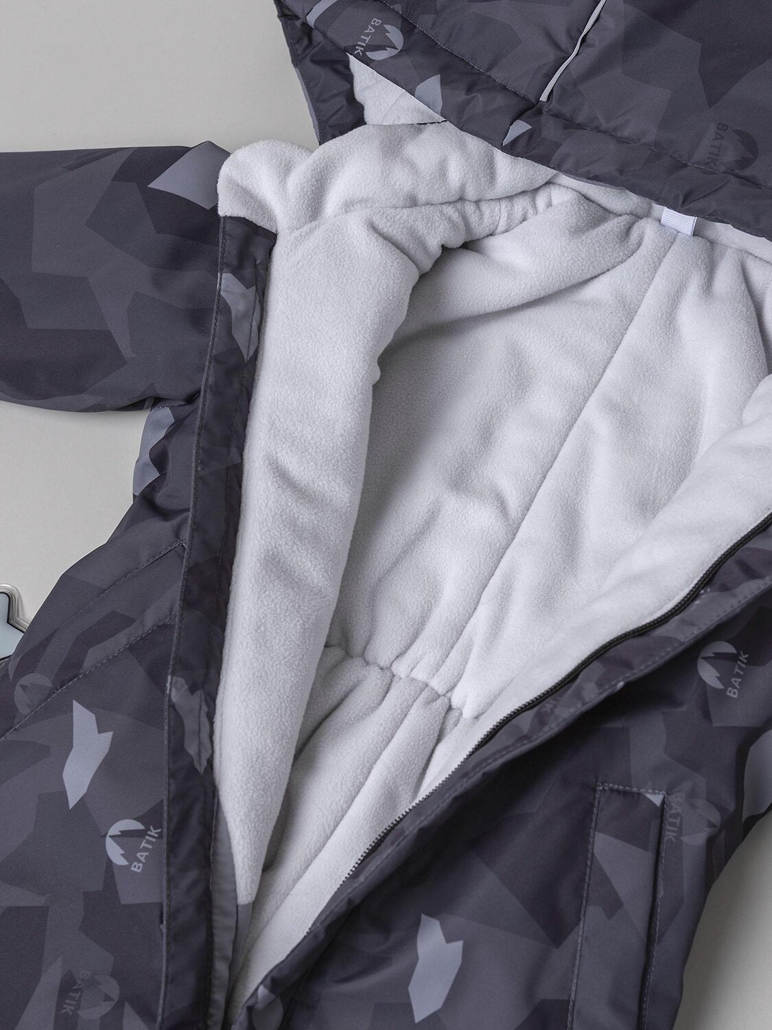 BATIK Комбинезон 580236 0296-26в-3 Принт серый монохром