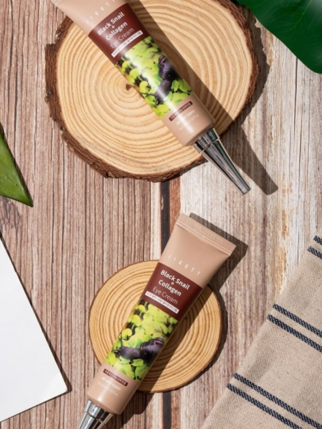 Jigott Крем для кожи вокруг глаз с коллагеном и экстрактом черной улитки / Black snail + Collagen Eye Cream, 40 мл 580285 28373 