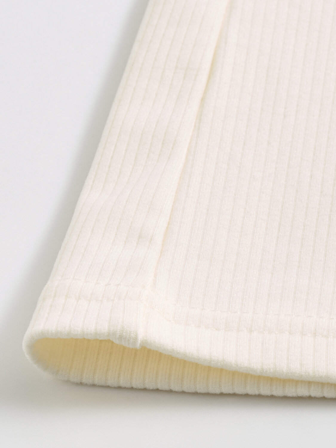 Omsa Лонгслив 580296 OmD 1624T RB Лонгслив стойка жен. "Термо" Beige (Бежевый)