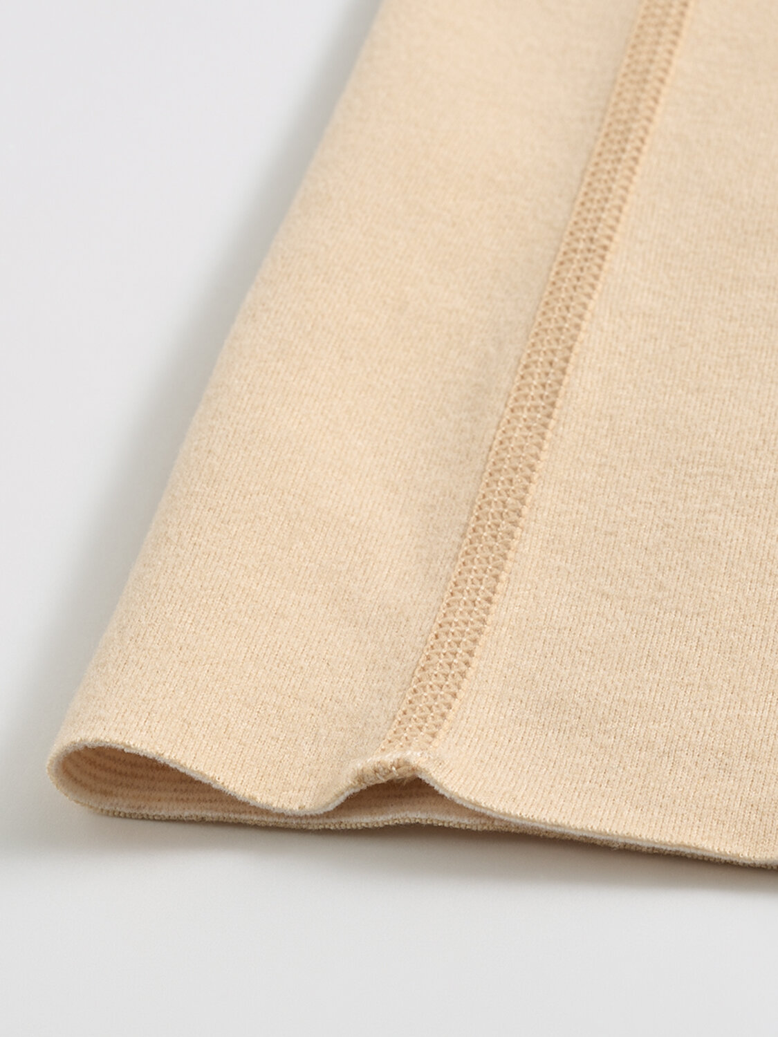 Omsa Лонгслив 580332 OmD 1613T 3D Лонгслив жен. "Термо" Creme (Молочный)