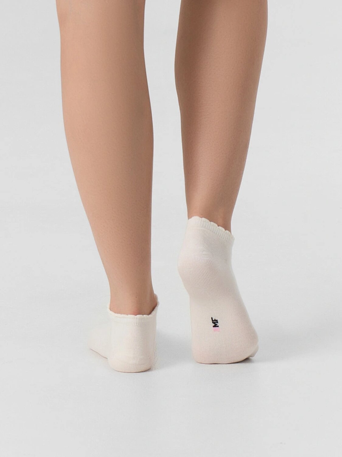 MARK FORMELLE Женские носки 580468 3004K-3122 молочный