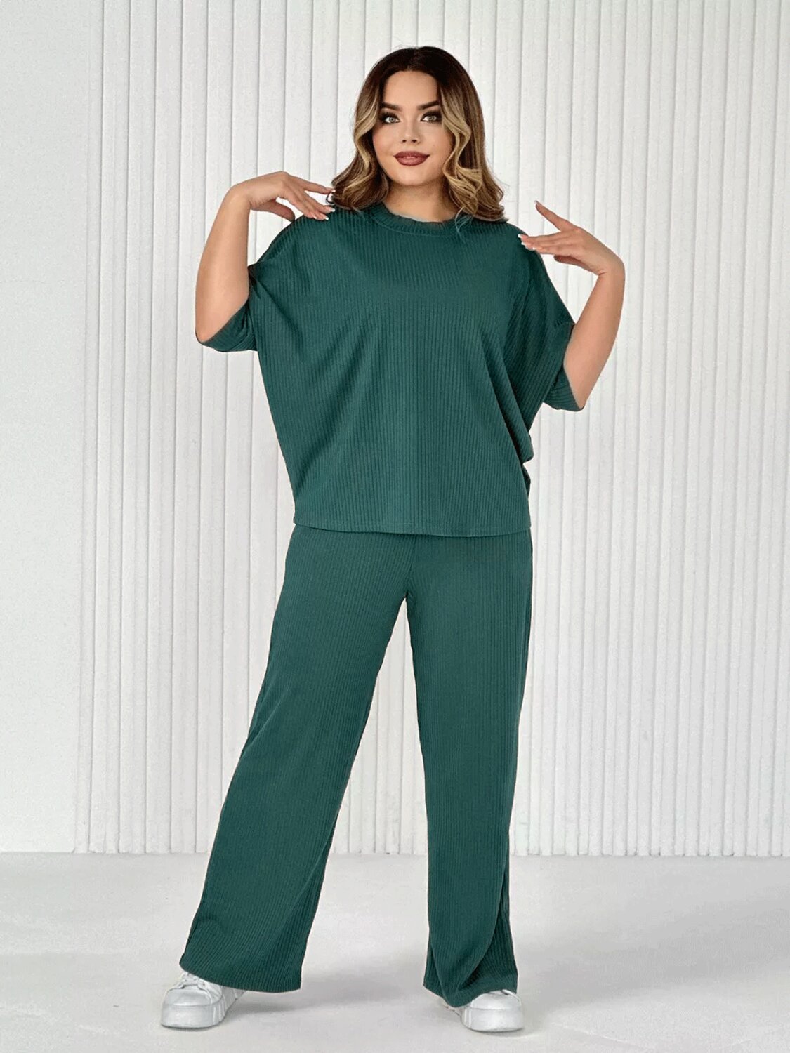 Натали Костюм 580686 52345 изумрудный