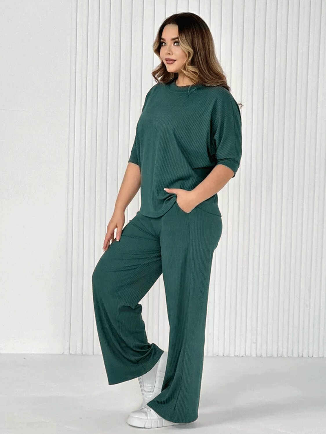 Натали Костюм 580686 52345 изумрудный