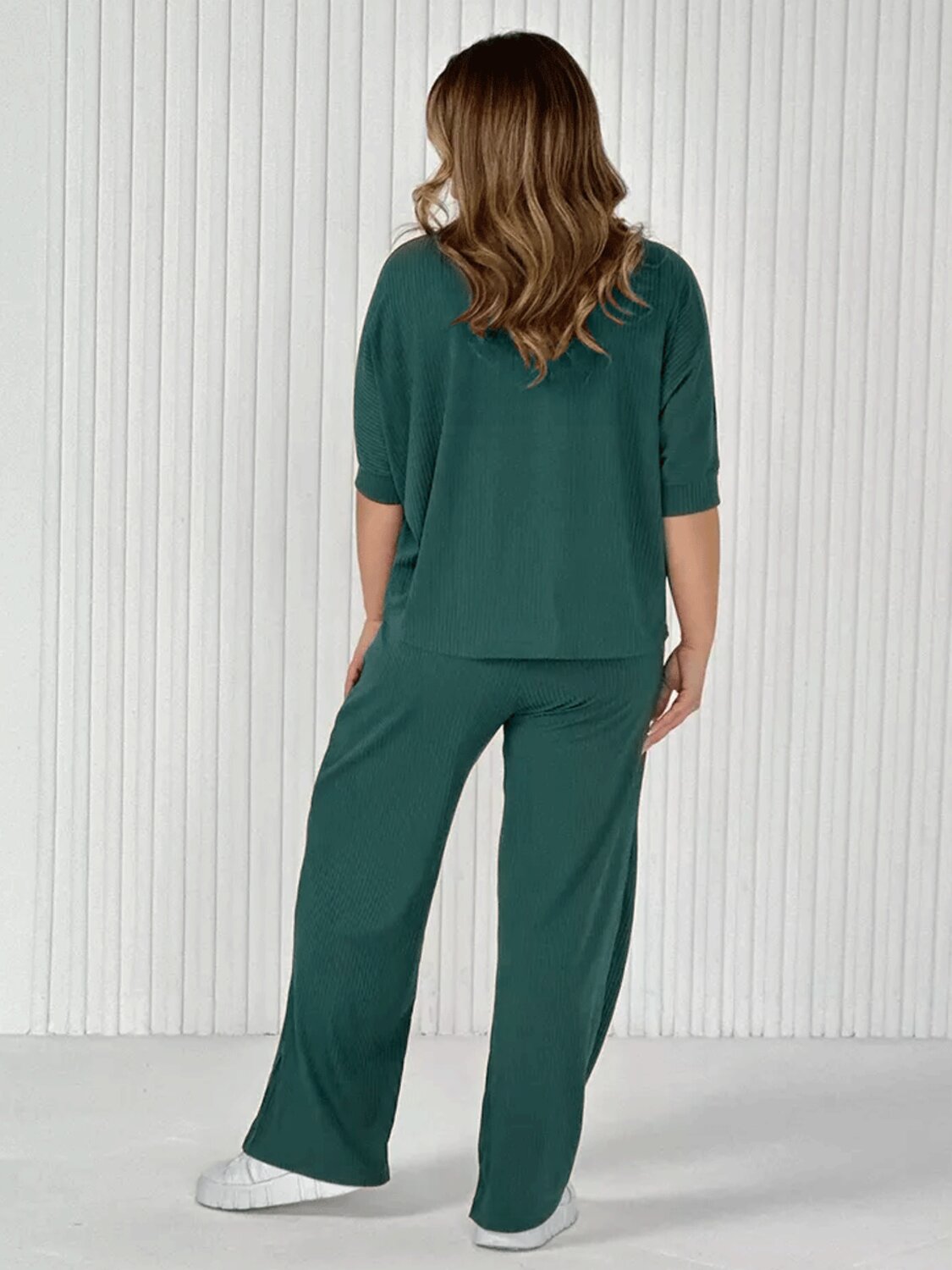 Натали Костюм 580686 52345 изумрудный