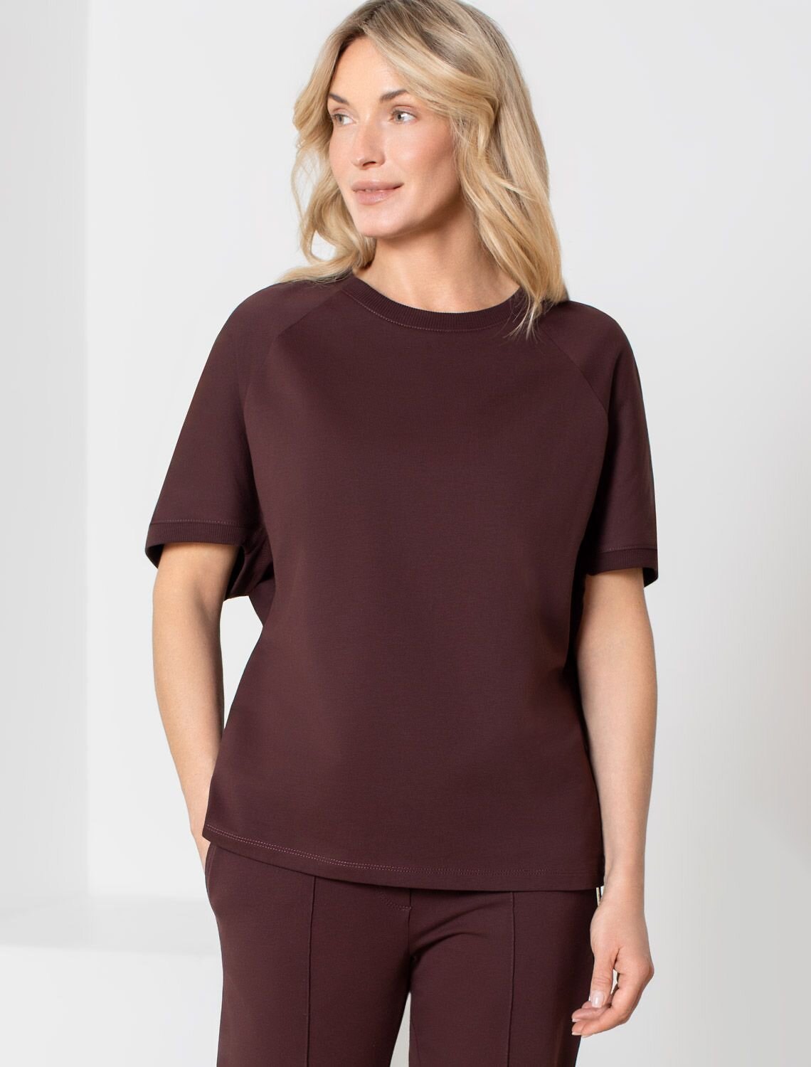 VILATTE Футболка 580901 D49.074 коричневый