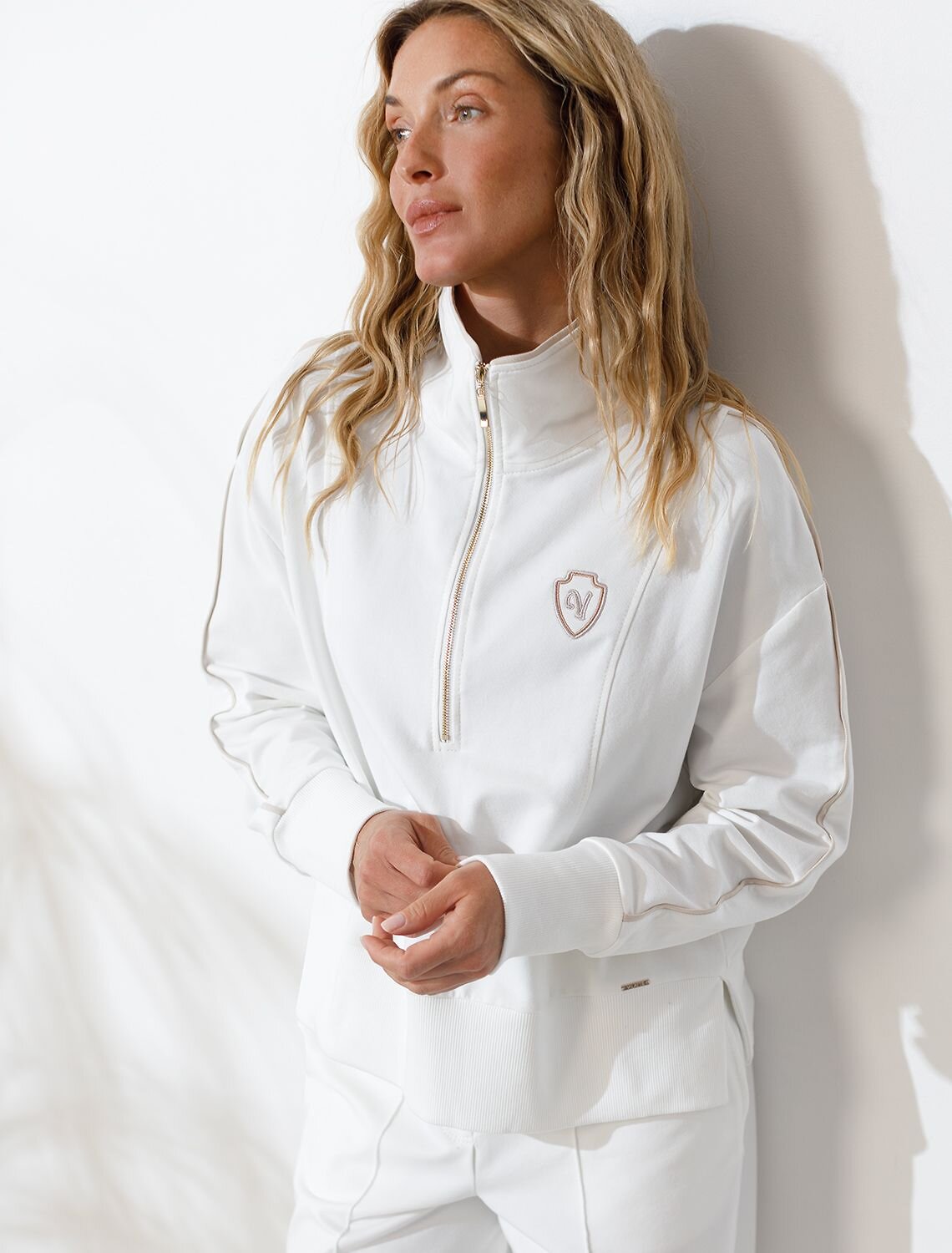 VILATTE Джемпер 580903 D49.086 белый_vilatte