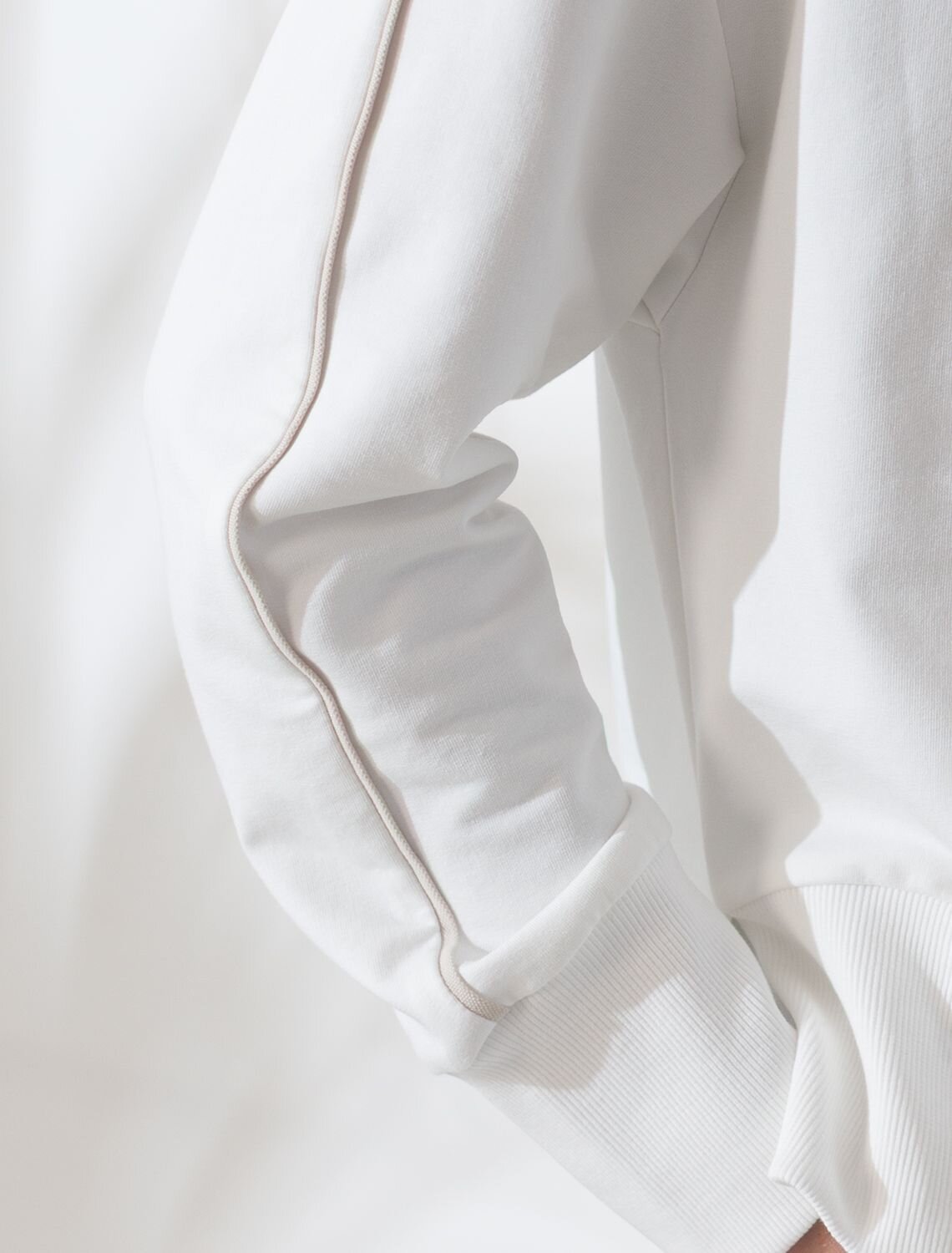 VILATTE Джемпер 580903 D49.086 белый_vilatte