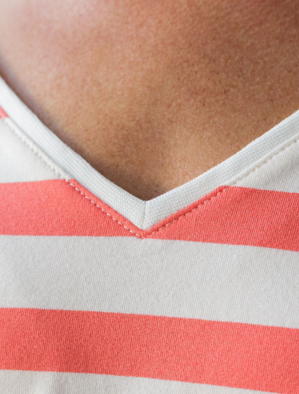 VILATTE Футболка 580906 D49.100 белый-коралловый