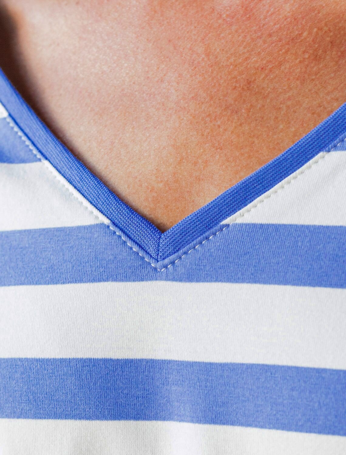 VILATTE Футболка 580908 D49.100 василек-белый