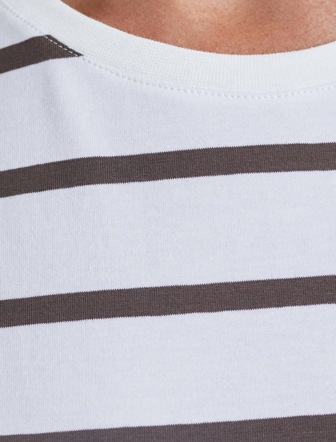 VILATTE Джемпер 580929 D49.148 белый-кофе