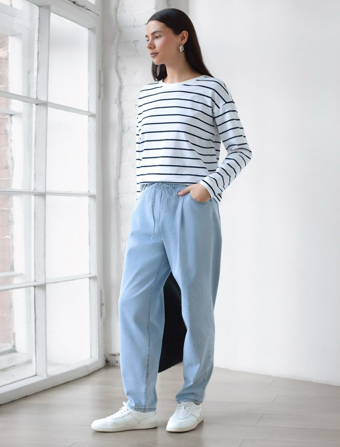 VILATTE Джемпер 580930 D49.148 белый-т.синий