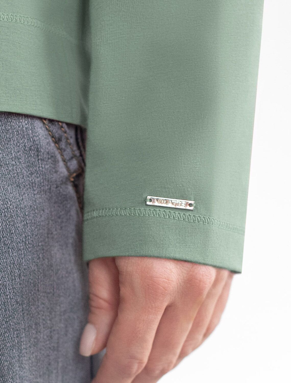 VILATTE Джемпер 580933 D49.148 св.оливковый_цветок