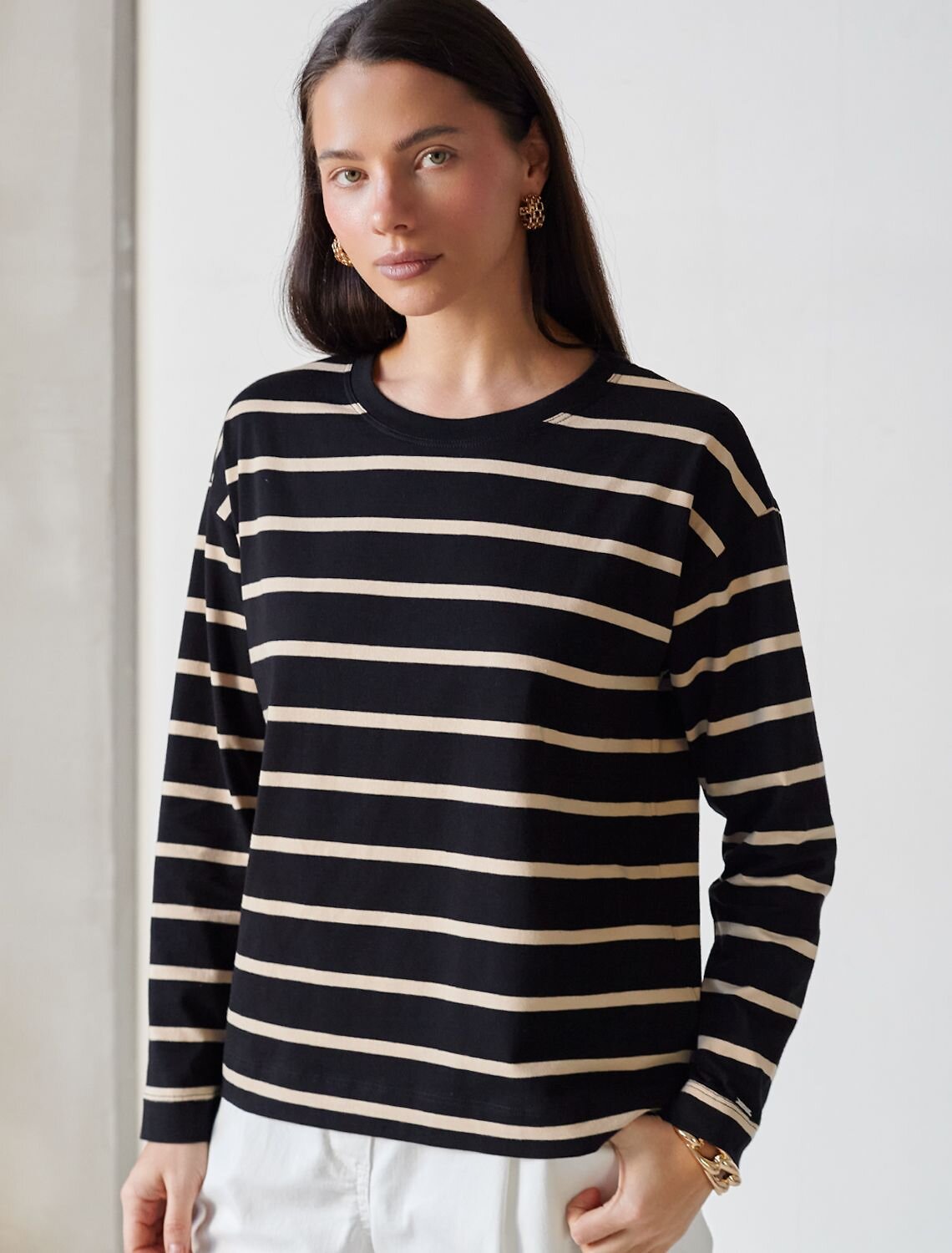 VILATTE Джемпер 580934 D49.148 черный-бежевый