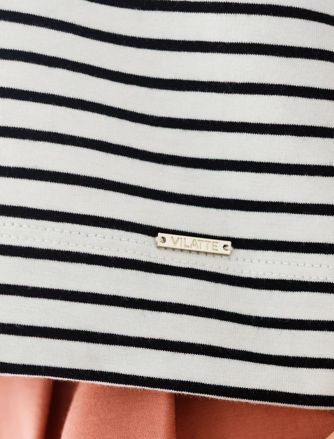 VILATTE Джемпер 580937 D49.149 белый-черный