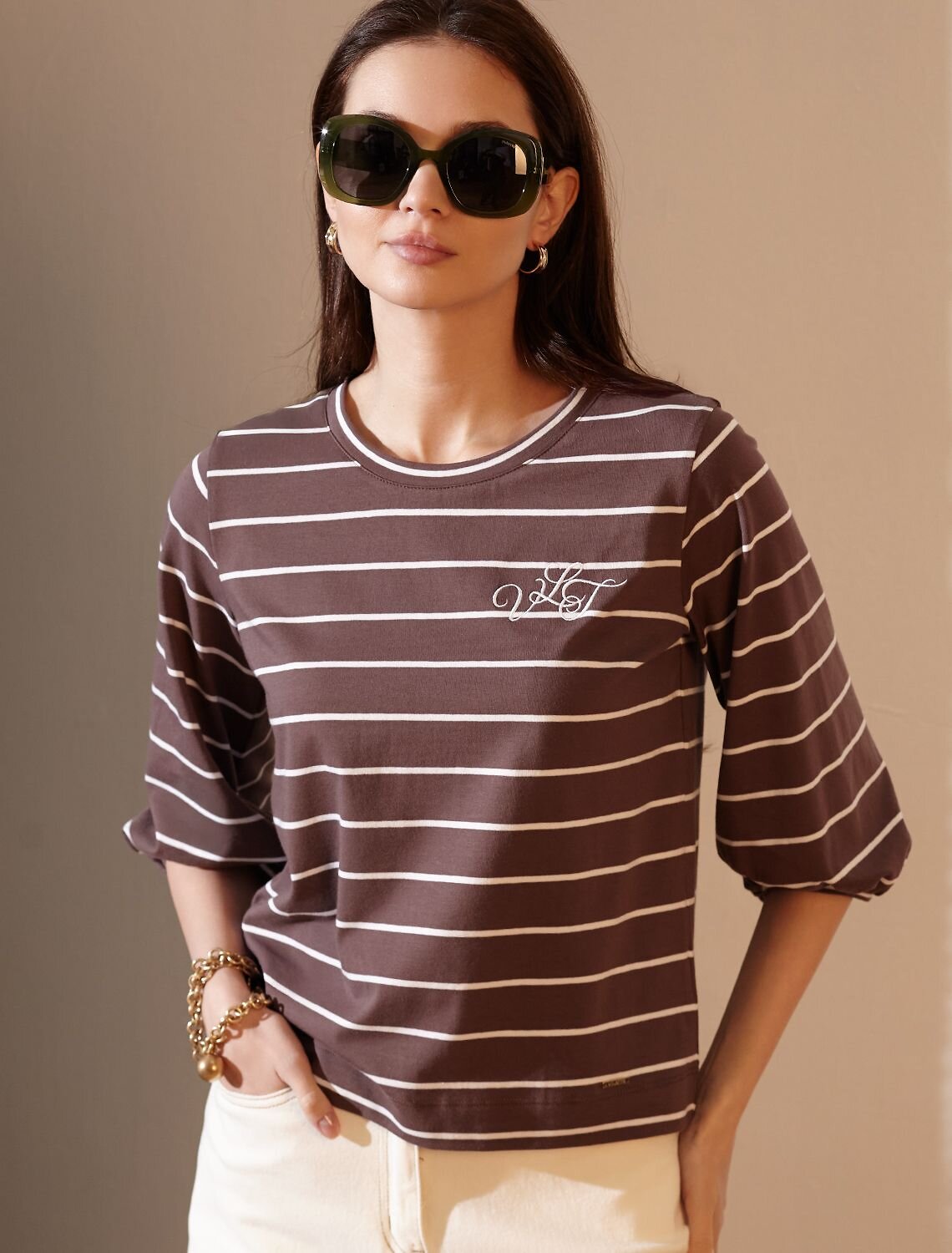 VILATTE Джемпер 580938 D49.149 кофе-белый