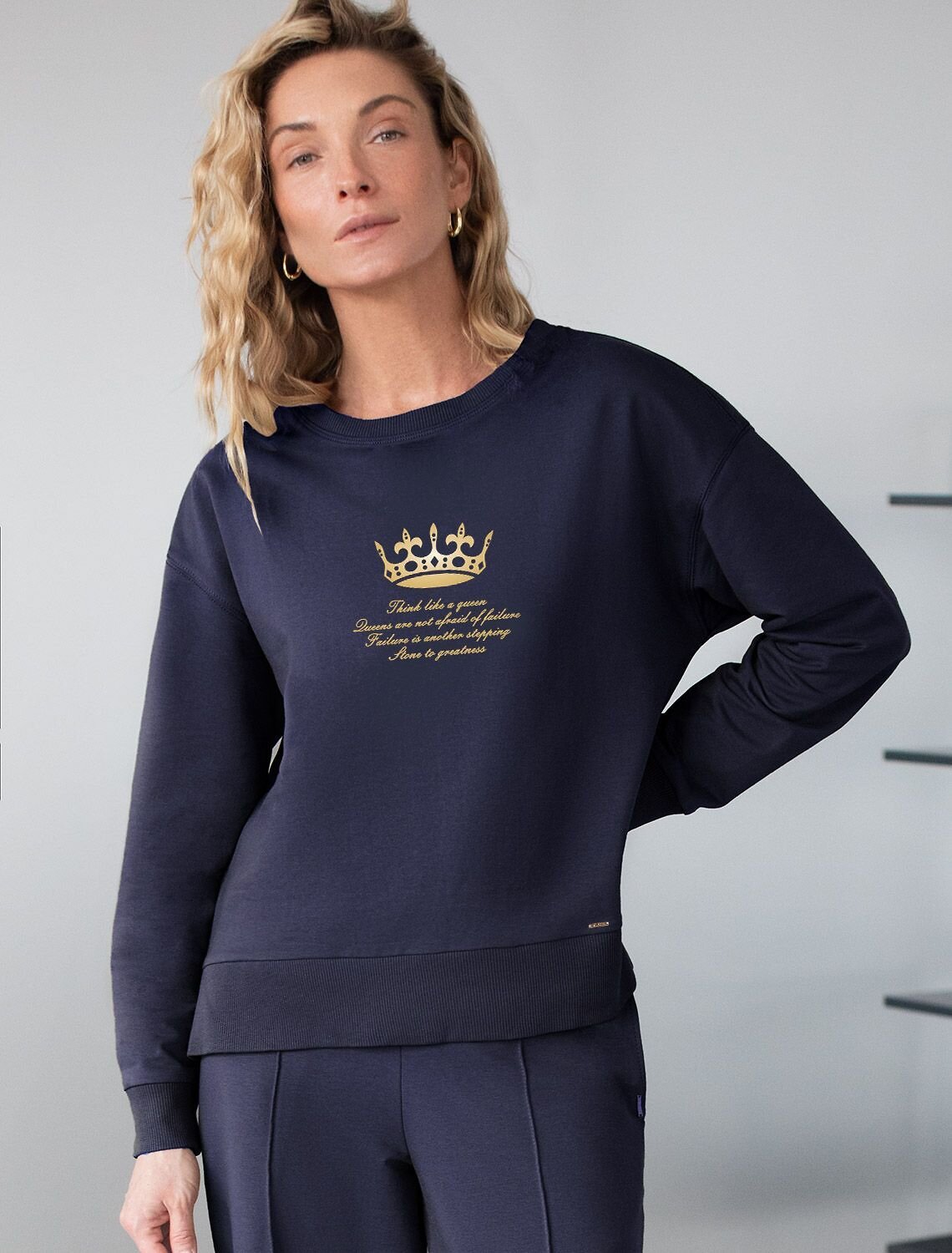 VILATTE Джемпер 580957 D49.167 т.синий_queen