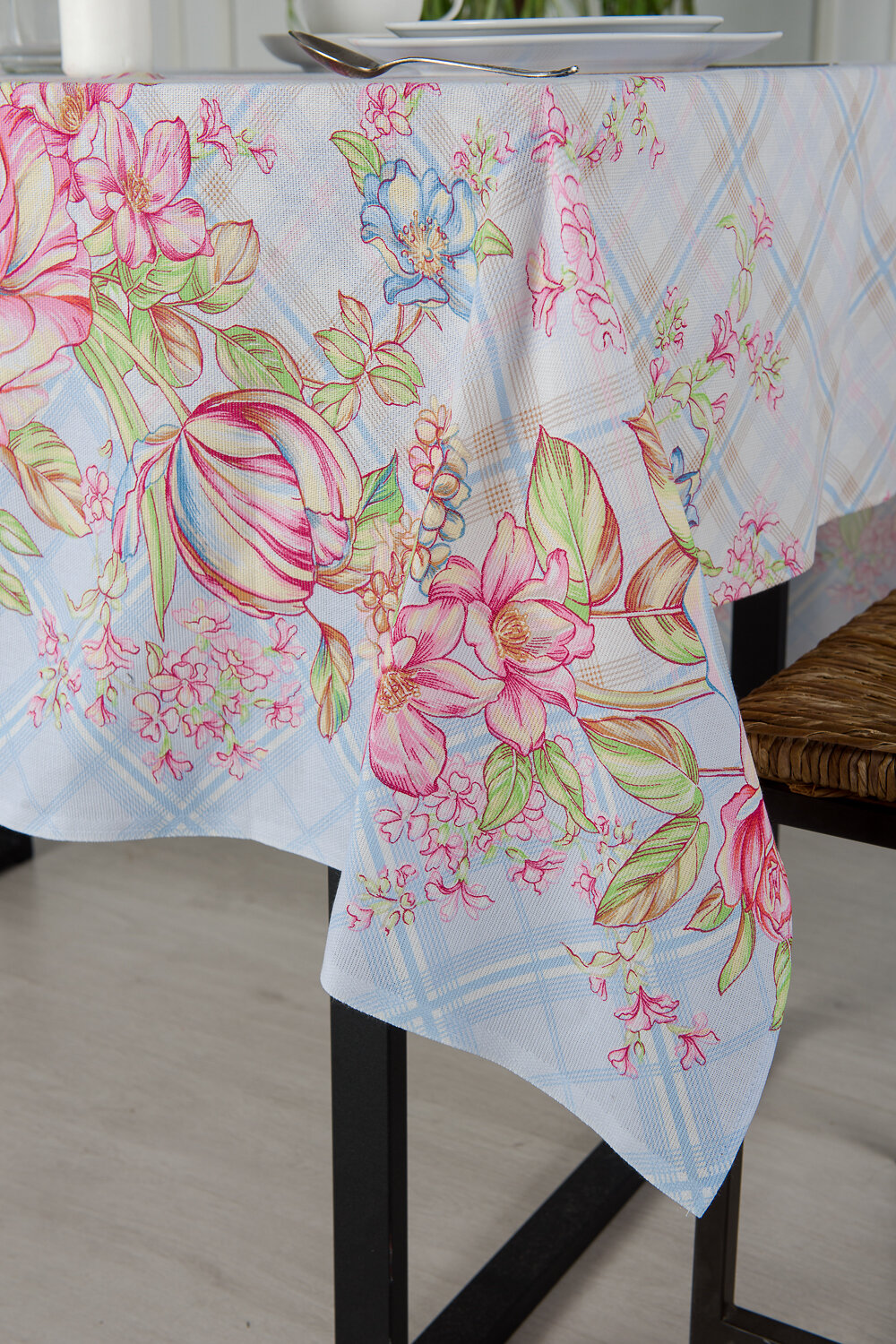 Натали Скатерть 581184 Скатерть Весенний букет голубой