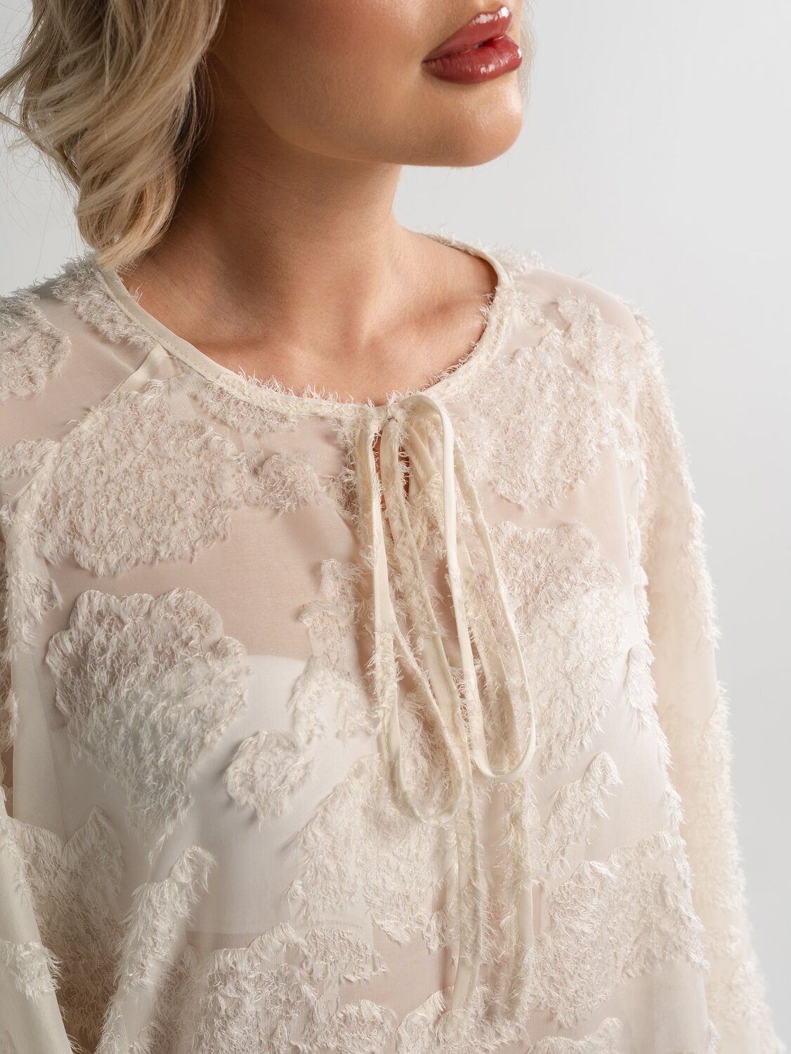 LT Collection Блуза 581277 Б15140-7М молочный