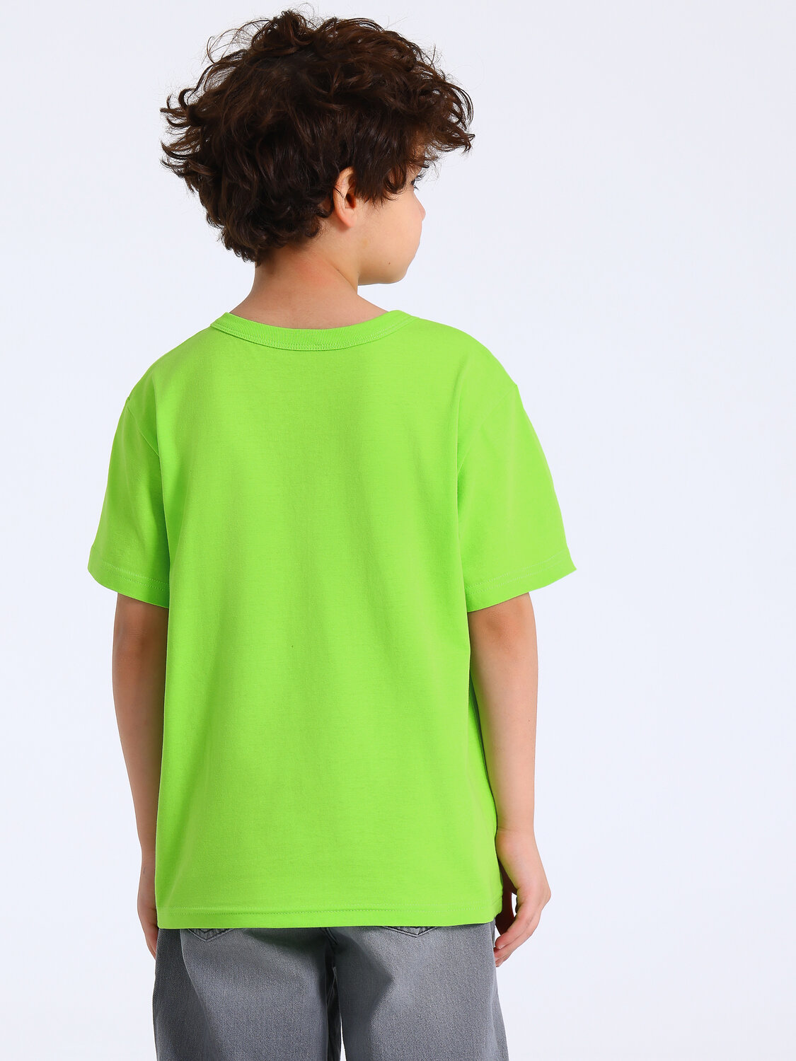 Апрель Футболка 581651 1ПДФК4332001 ярко-салатовый