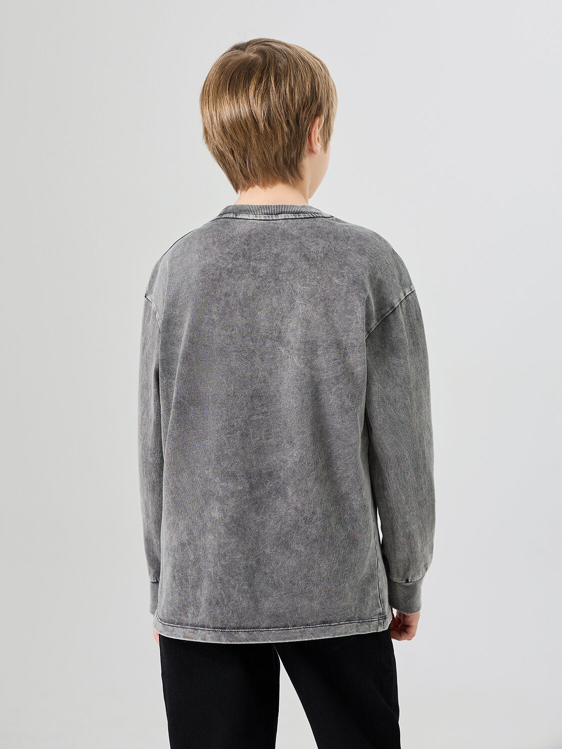 MARK FORMELLE Лонгслив 581704 123434/1 ACID WASH графит +печать