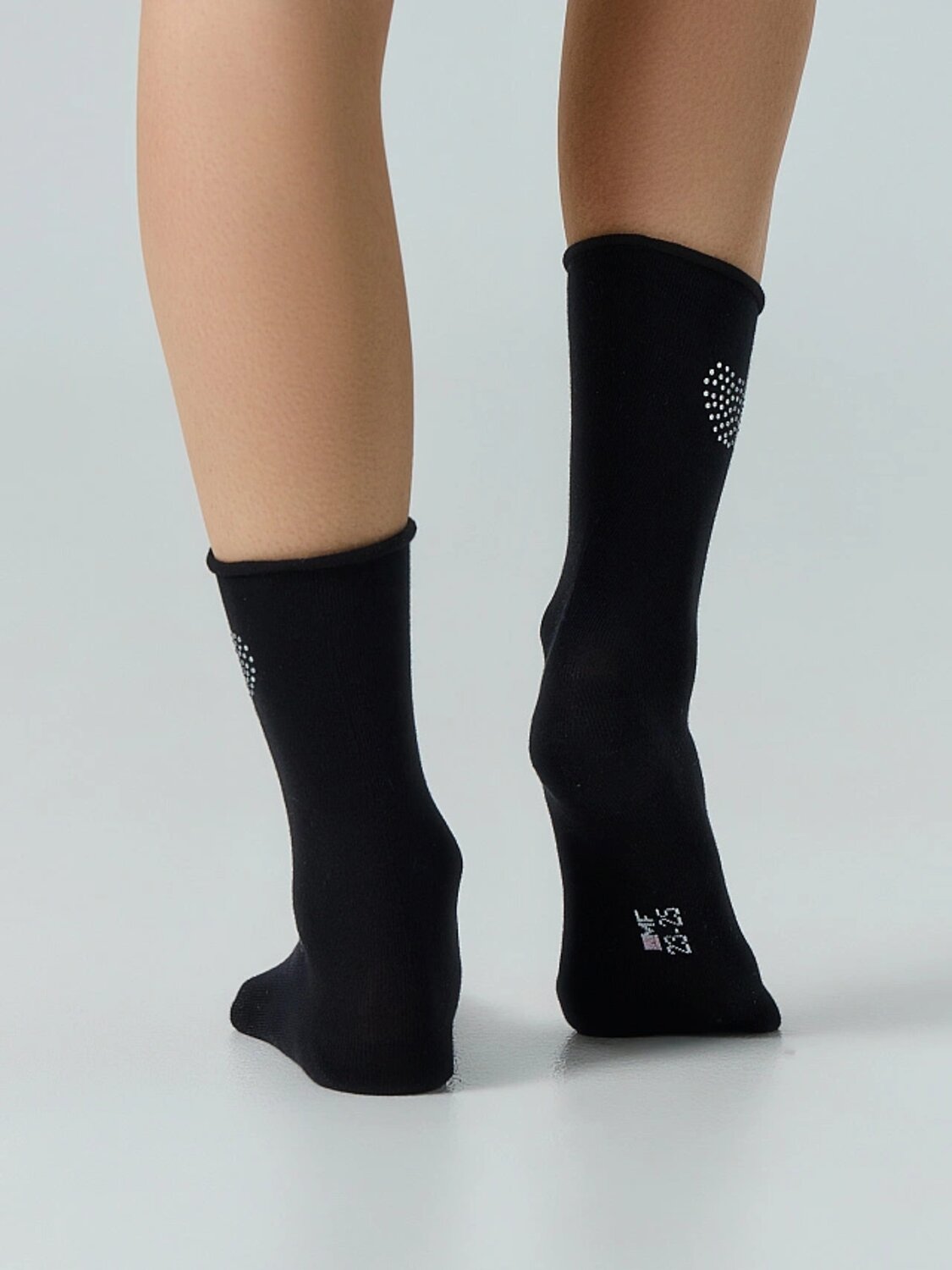 MARK FORMELLE Женские носки 581751 245K-3138 черный /сердце