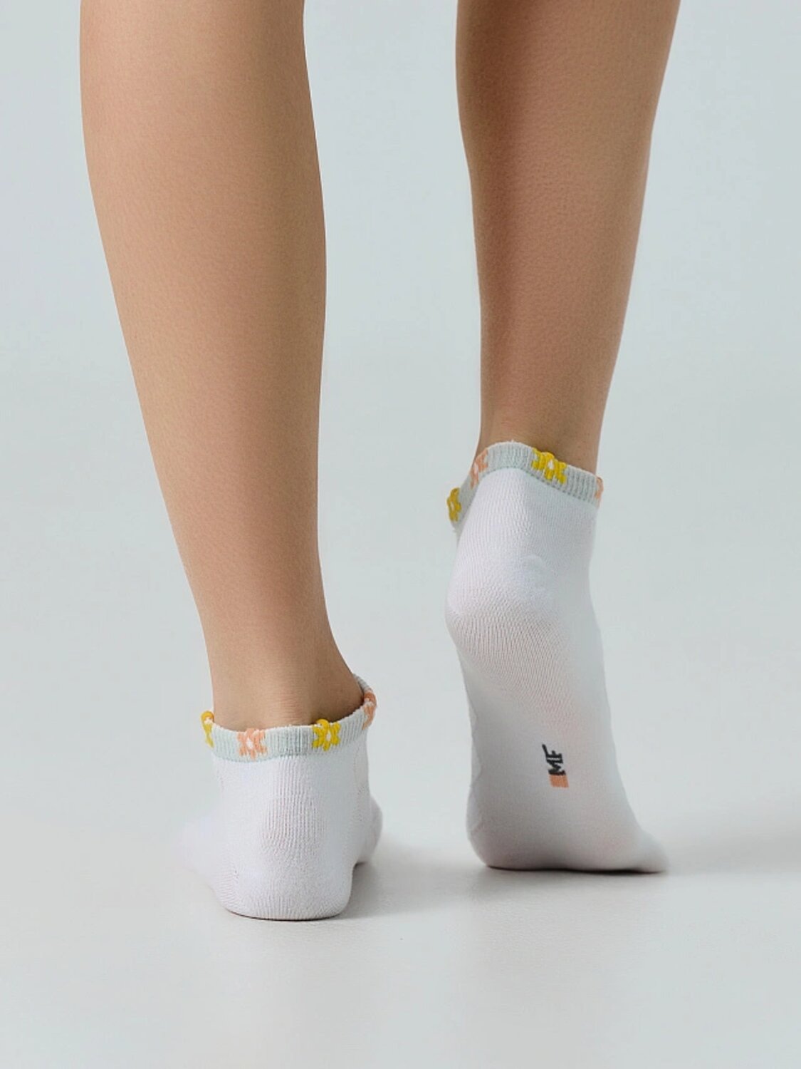 MARK FORMELLE Женские носки 581753 306K-3154 белый