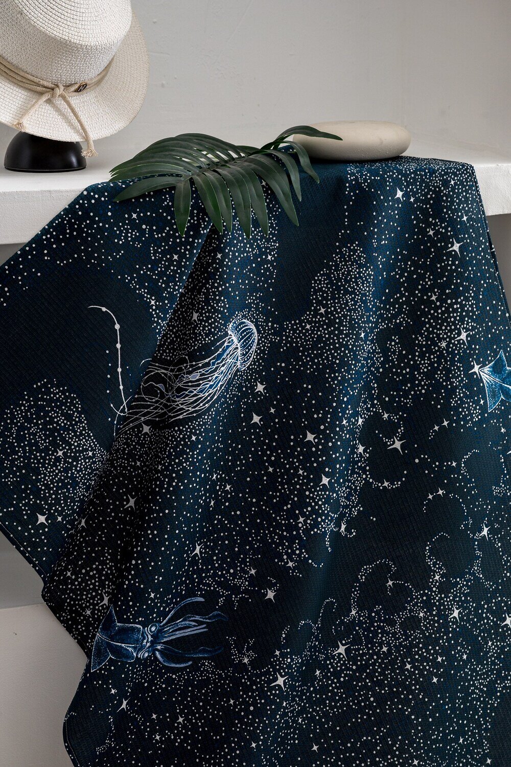 Натали Полотенце 582344 Полотенце пляжное Тайны океана темно-синий