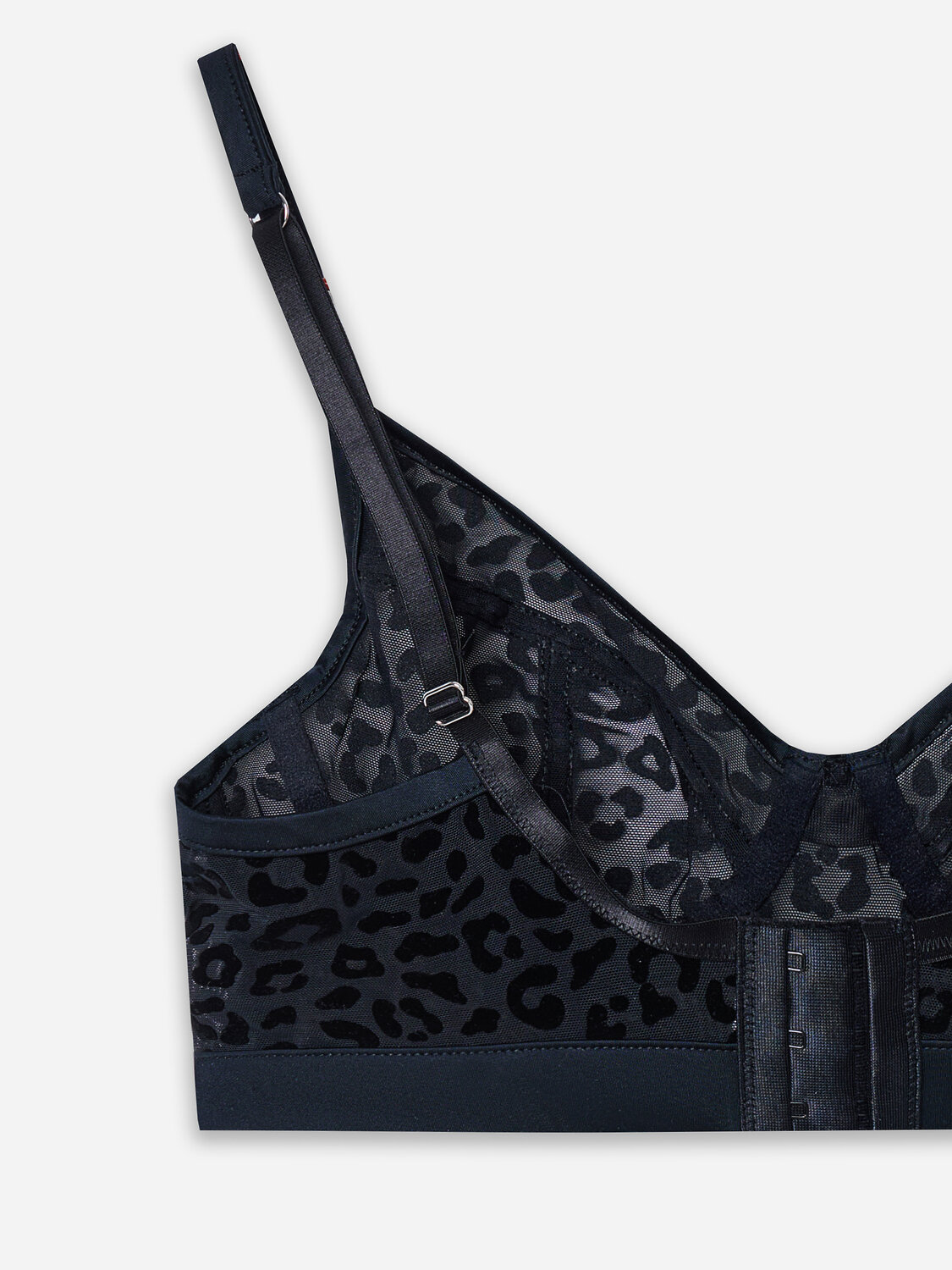 MARK FORMELLE Бюстгальтер 582614 512509 леопард на черном