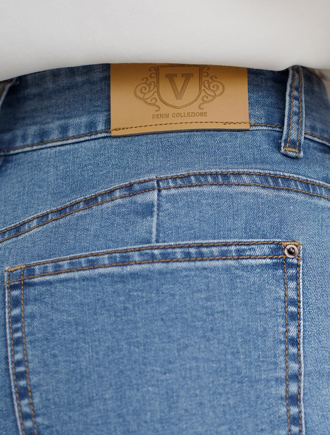 VILATTE Джинсы 582686 D54.312 голубой