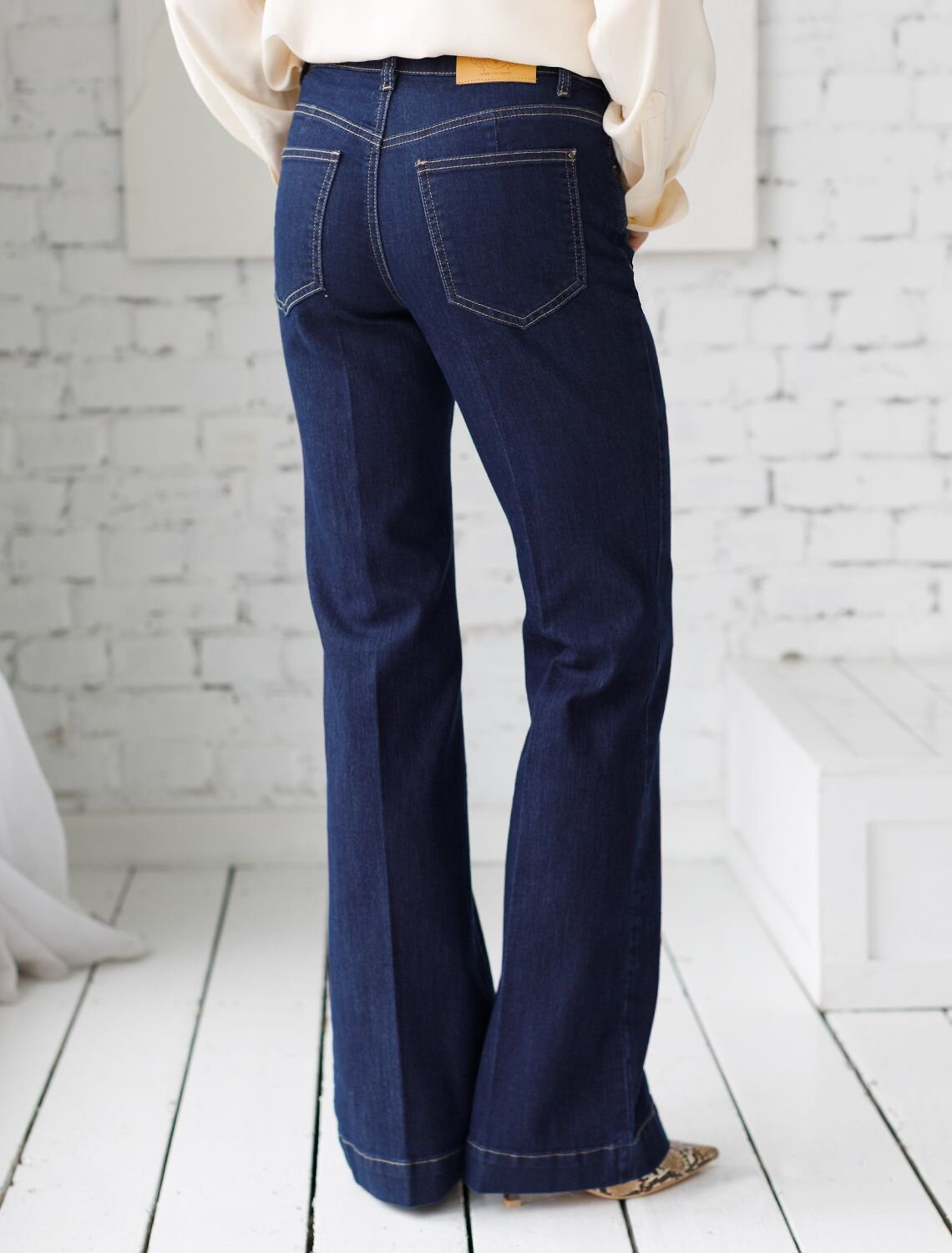 VILATTE Джинсы 582687 D54.314 темно-синий