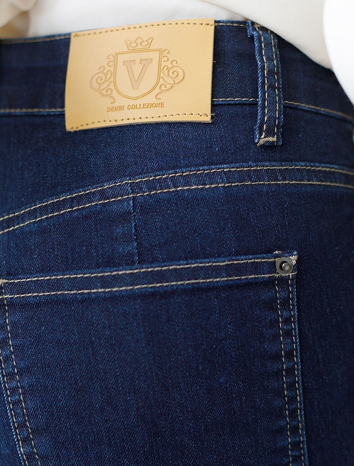 VILATTE Джинсы 582687 D54.314 темно-синий