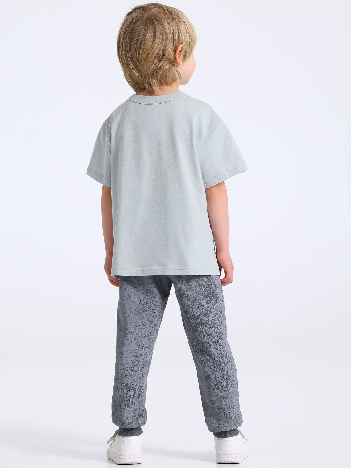 Апрель Комплект 583080 2ПФБ5759001н светло-серый+варенка светло-серый+светло-серый329 / Много монстров