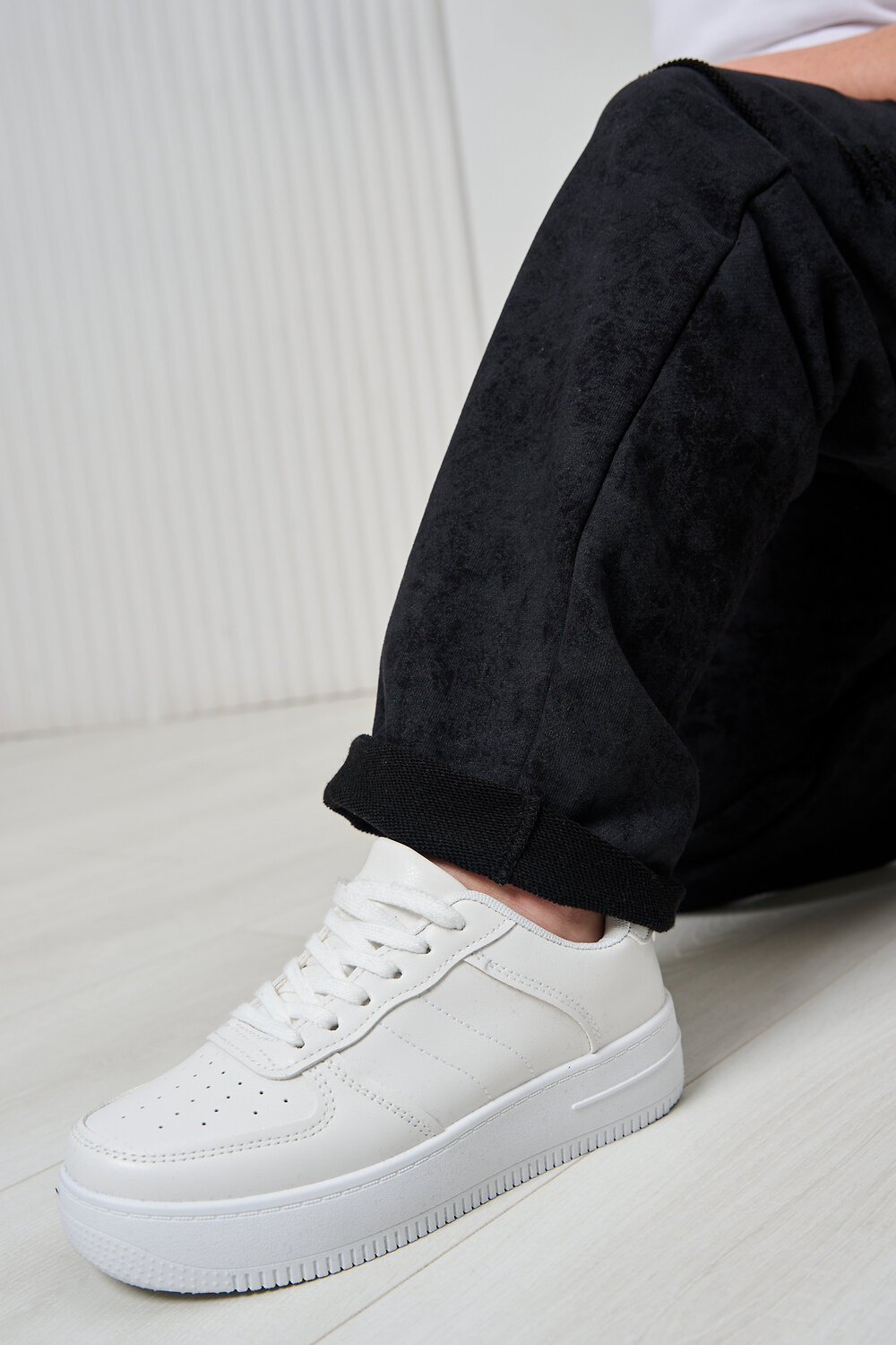 Натали Брюки 583084 67195 черный винтаж