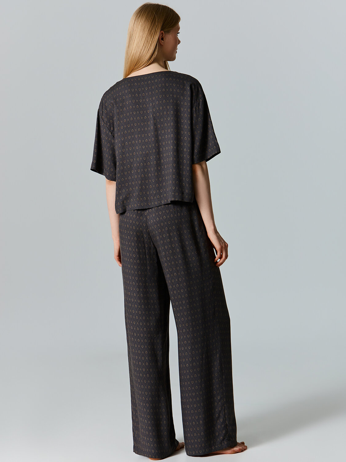 MARK FORMELLE Костюм 583217 592494-1 узоры на т.сером