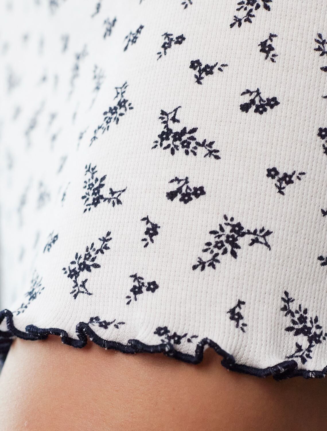 VILATTE Платье 583365 D42.120 белый-т.синий цветы