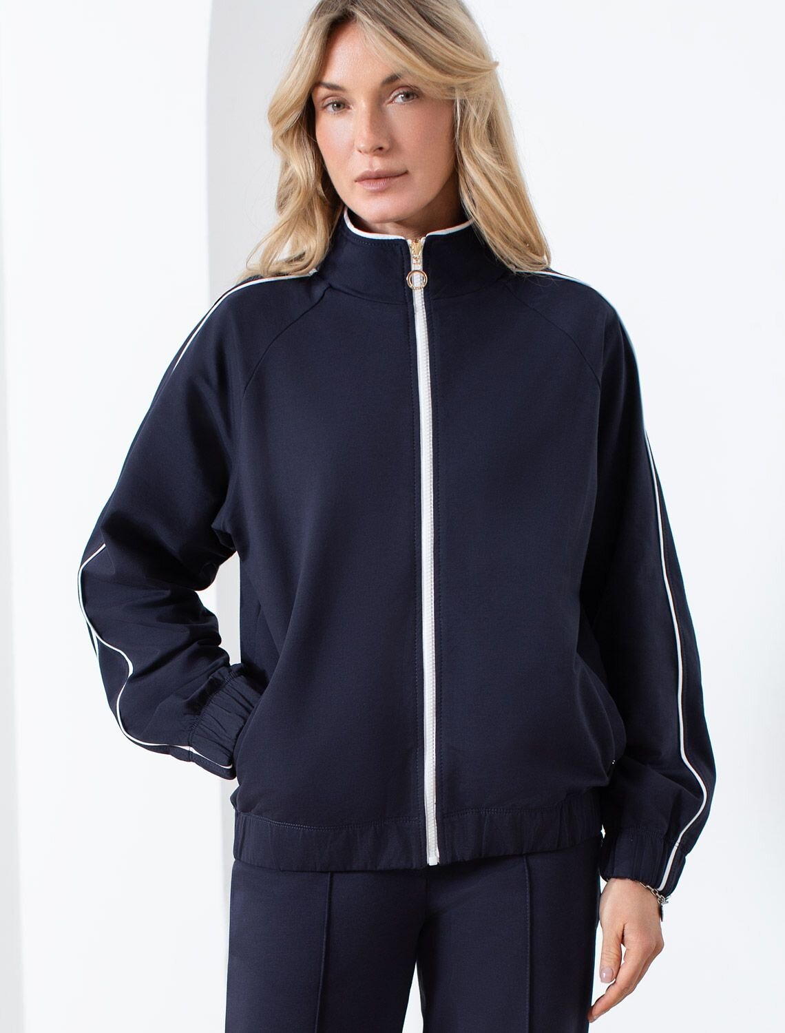 VILATTE Джемпер 583410 D49.138 т.синий