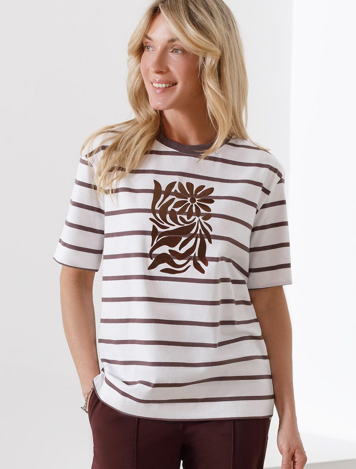 VILATTE Футболка 583413 D49.145 белый-кофе_цветок