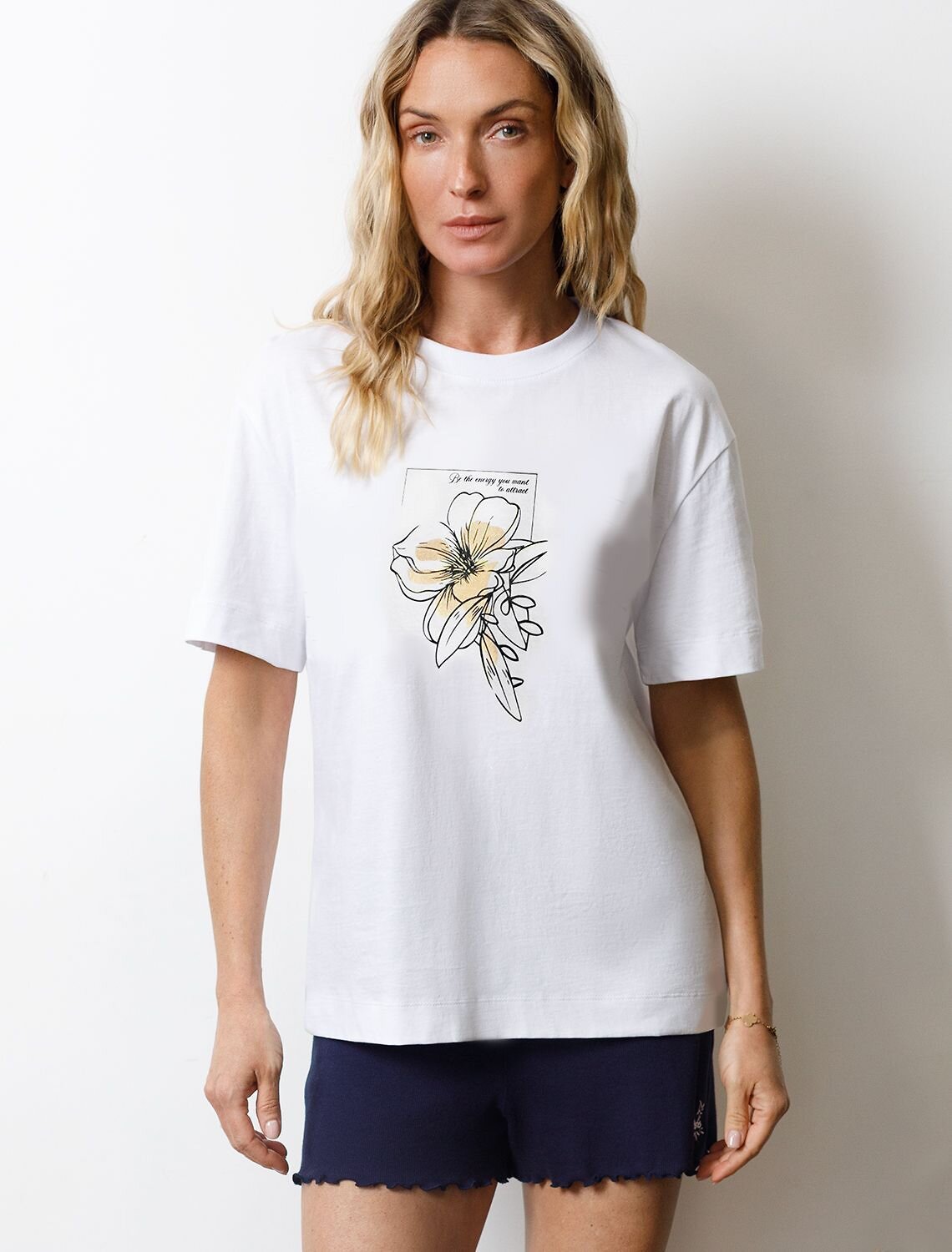 VILATTE Футболка 583453 D49.158 белый_цветок
