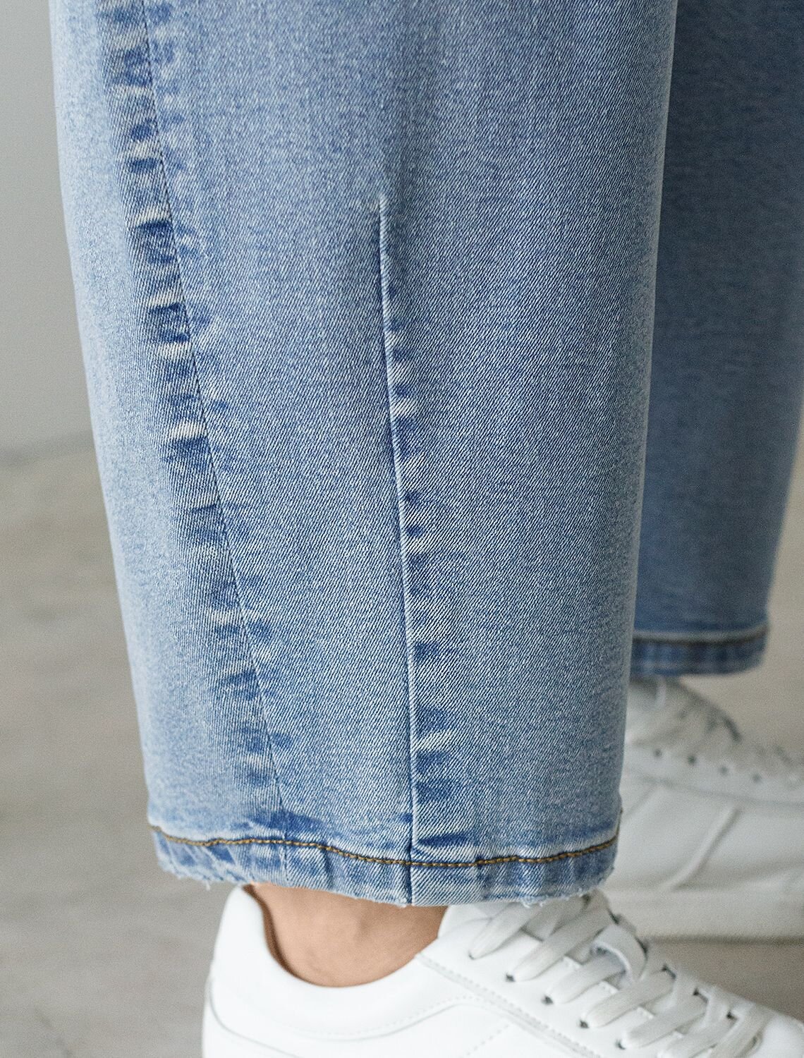 VILATTE Джинсы 583473 D54.305 голубой