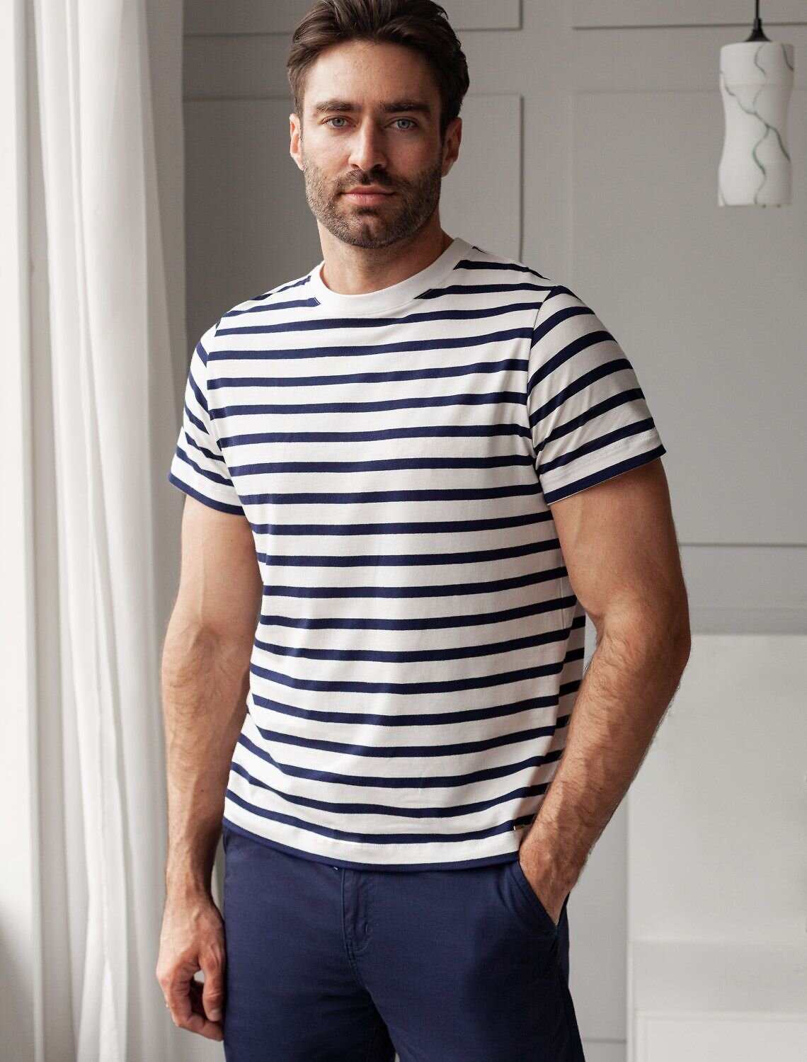 VILATTE Футболка 583474 U49.983 белый-т.синий полоса