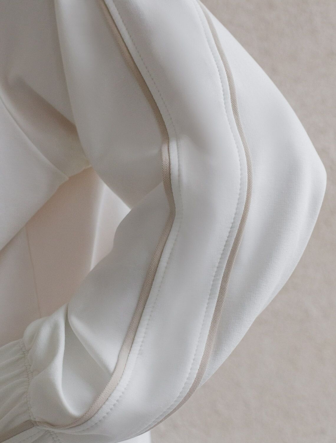 VILATTE Джемпер 583511 D49.138 белый