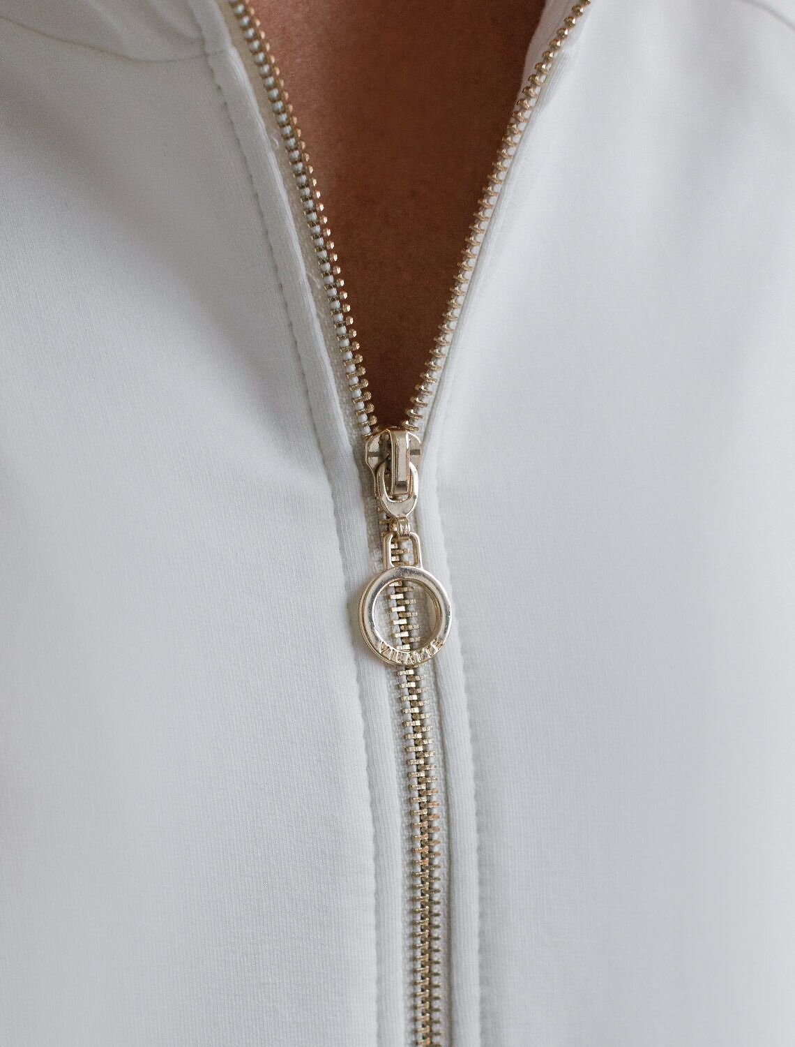 VILATTE Джемпер 583511 D49.138 белый