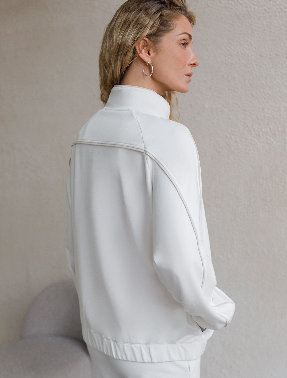 VILATTE Джемпер 583511 D49.138 белый